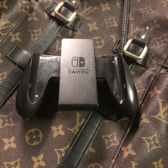 Nintendo switch fortnite edition - Picture 3 of 8